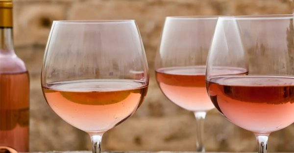 Les 10 vins rosés de france qui feront chavirer vos sens